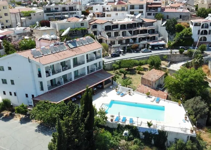 Pissouriana Hotel Apartments
