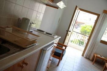 Apartment Pissouriana *